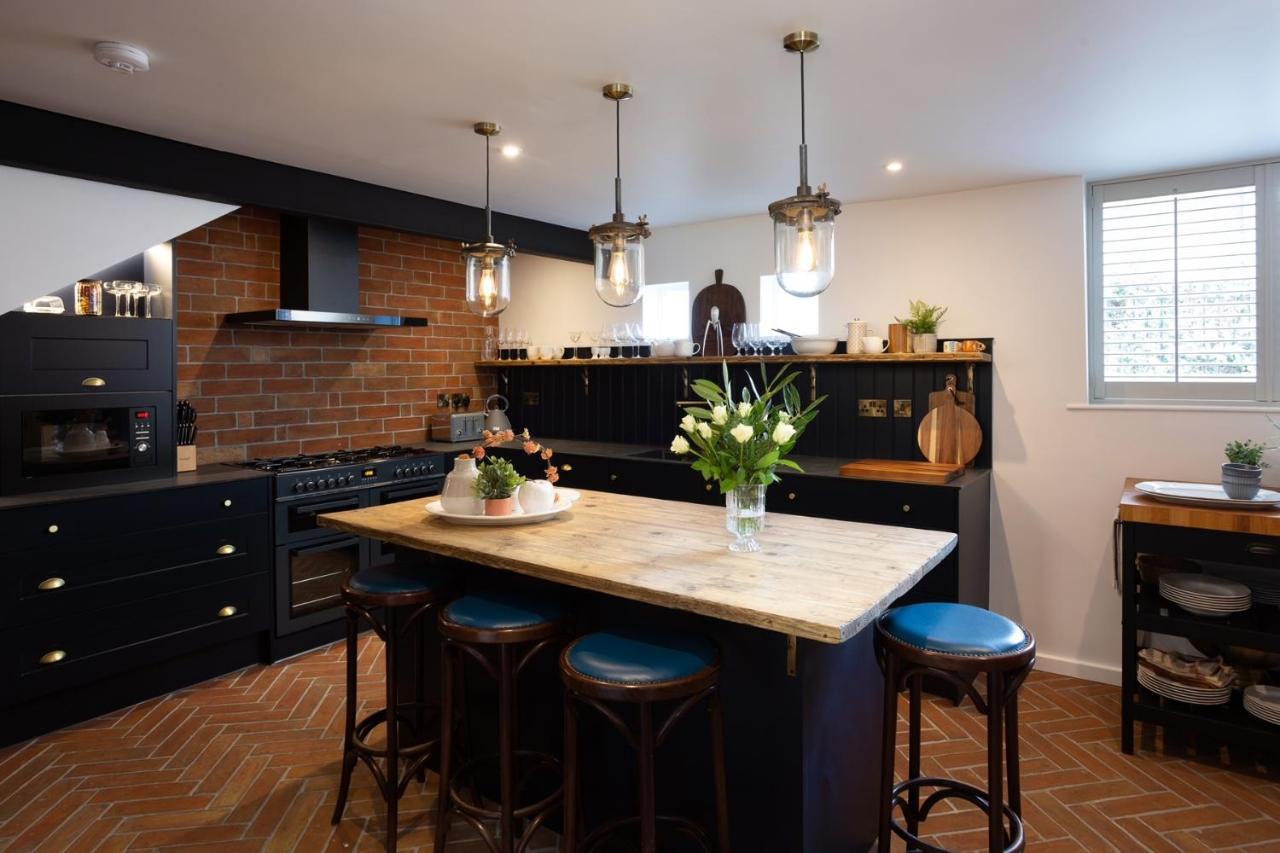The Workshop Apartment York Bagian luar foto