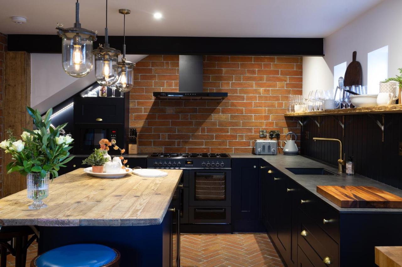 The Workshop Apartment York Bagian luar foto